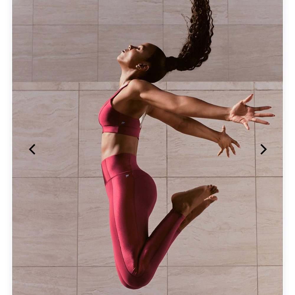 Fabletics x Kelly Rowland Chilli Red Set